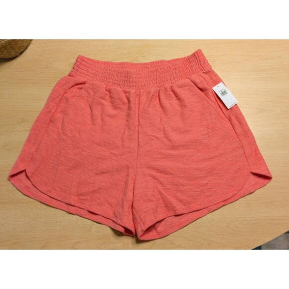 NWT Old Navy Extra High-Waisted Textured Dolphin-Hem Lounge Shorts Size Small - Picture 1 of 3